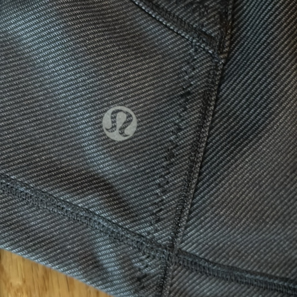 Lululemon Forme Jacket
Soot Light - Picture 10 of 10